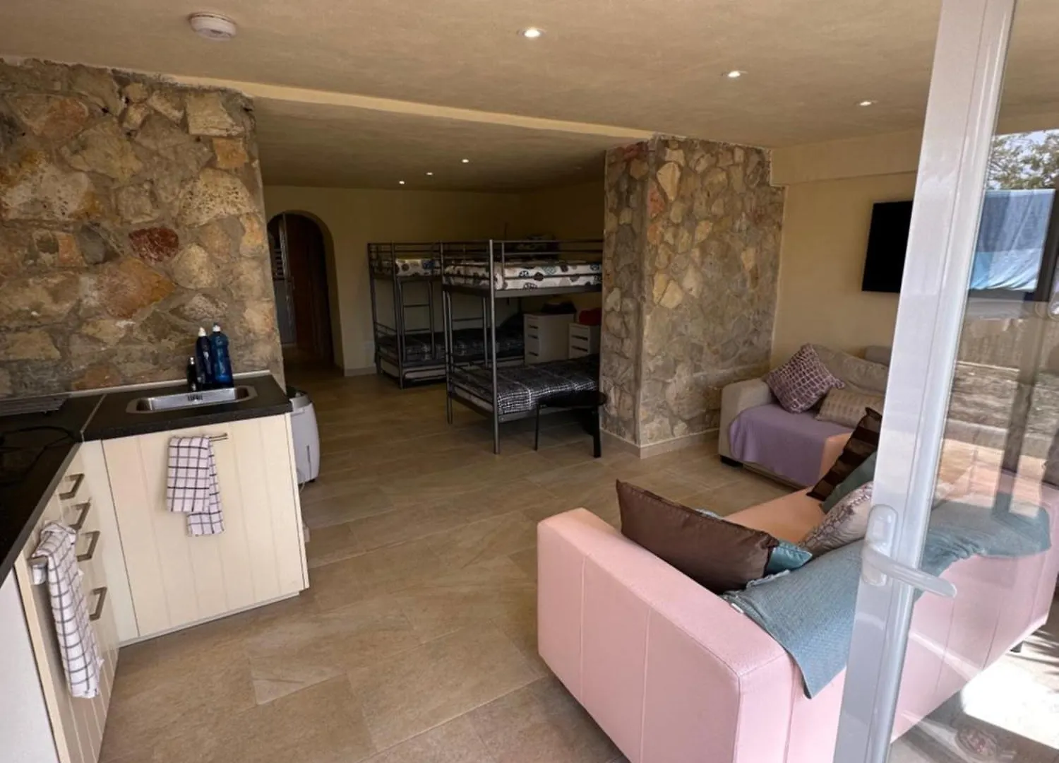 Port D'Andratx Family House, Swimming Pool & Jacuzzi 10-22 People בית נופש