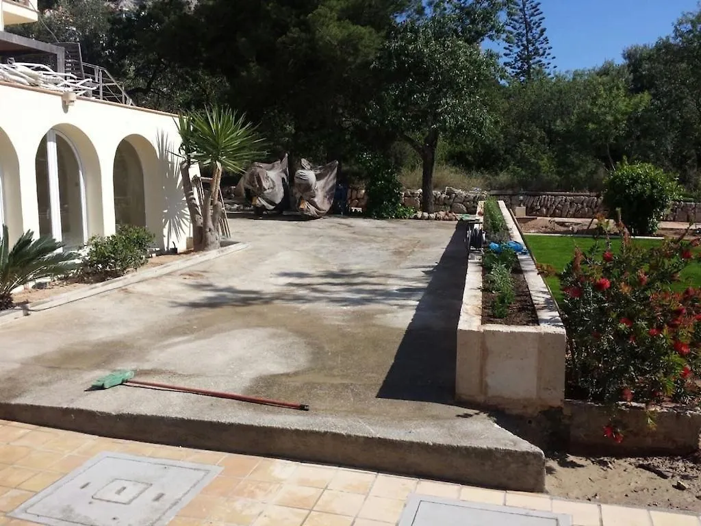 Villa Port D'Andratx Family House, Swimming Pool & Jacuzzi 10-22 People Ferienhaus